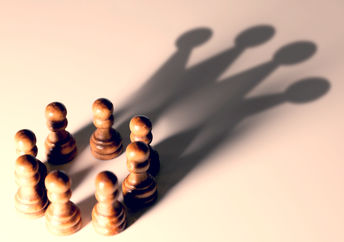 国际象棋可以教导领导，团队合作和信心