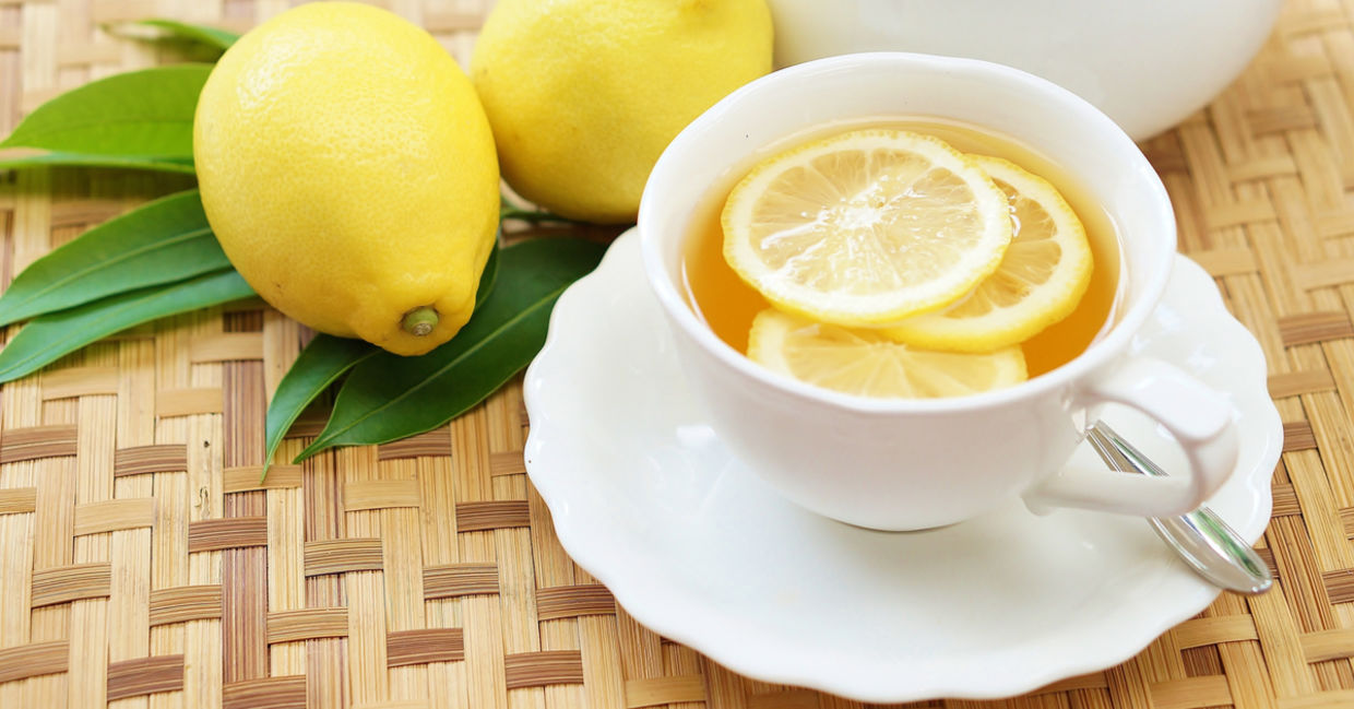 健康的柠檬水茶。