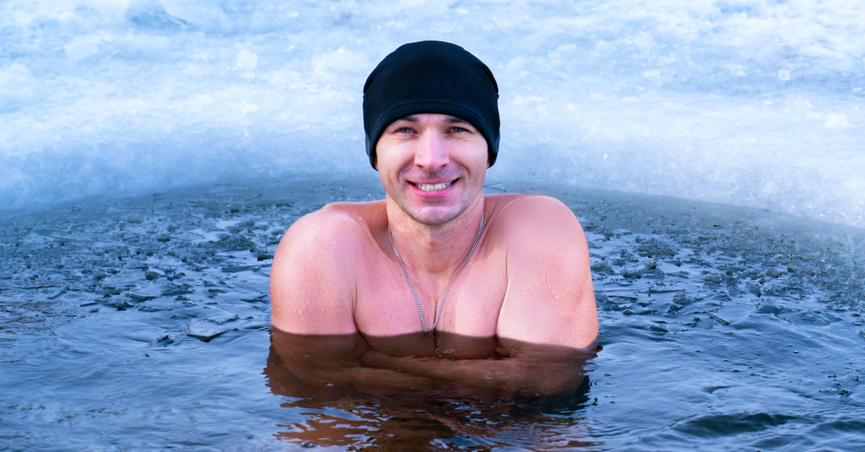 冷水浴的好处和冷水浸泡疗法。