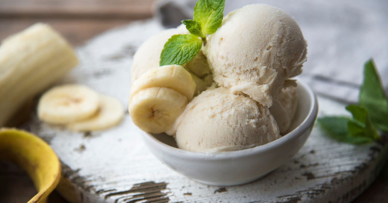 香蕉冰淇淋是孩子们的健康沙漠。