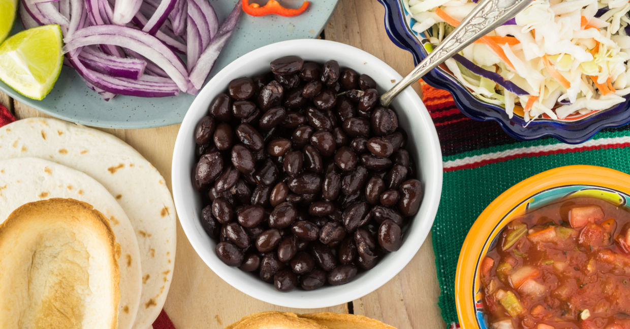 黑豆充满了蛋白质和健康益处