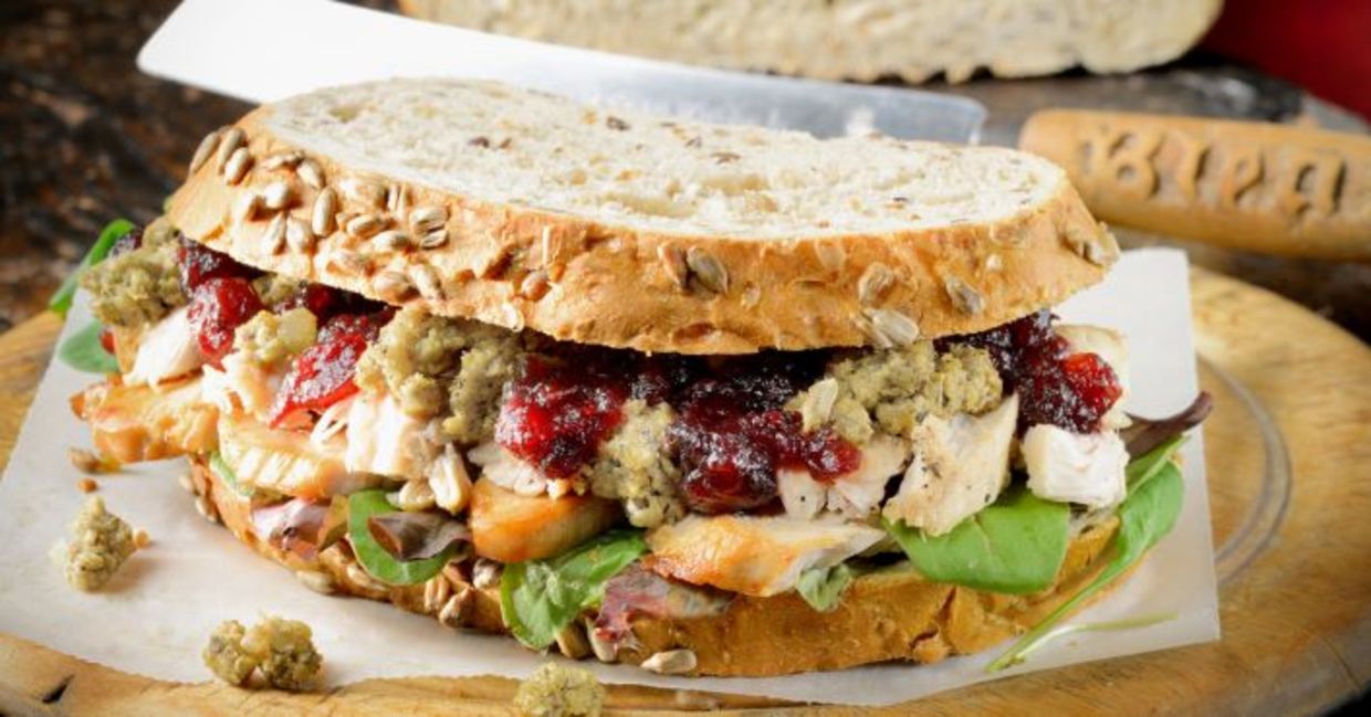 用这个三明治再次享受您的感恩节晚餐。