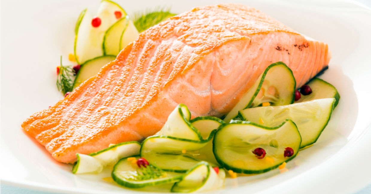 适用于素食主义者，鲑鱼片现在是由植物制成的。